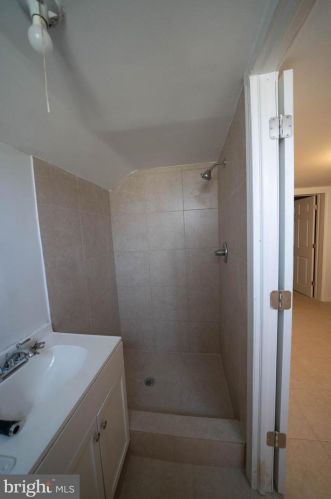 5133 C St, Philadelphia PA  19120-3621 exterior