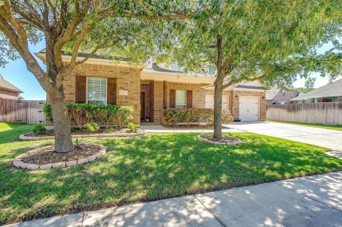 1127 Clairemont Ln, Burleson, TX 76028-0312