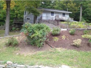 85 Sand Rd, Colchester, VT 05446-7688