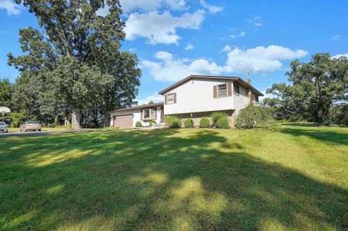 9100 Alkire Rd, Darbydale, OH 43123-8825