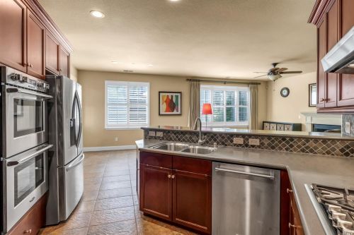 2024 Cooper Dr, Santa Rosa CA  95404-5682 exterior