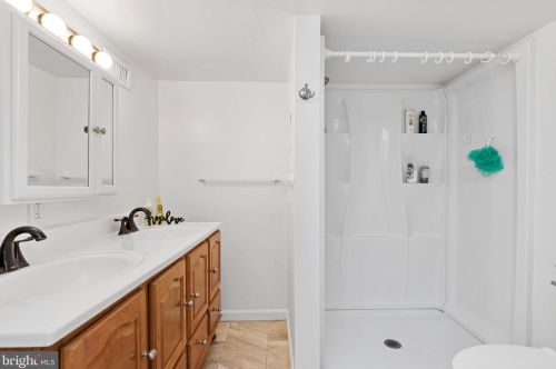 4561 Berkley St, Harrisburg PA 17109-4403 exterior