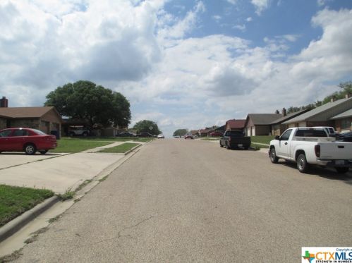 204 Sorrell Dr, Copperas Cove TX  76522-1030 exterior