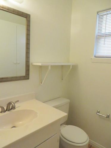 301 3rd St, Georgetown TX  78626-5025 exterior