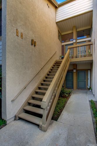 16211 Downey Ave, Paramount CA  90723-5593 exterior