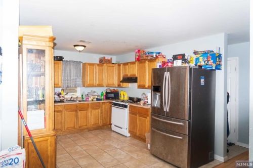 66 3 St, Paterson NJ 07522-1845 exterior