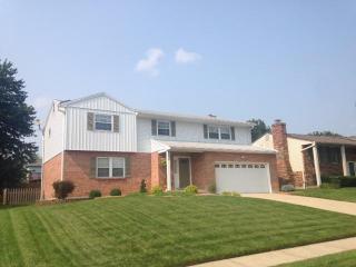 8632 Coran Dr, Cincinnati, OH 45255-3250