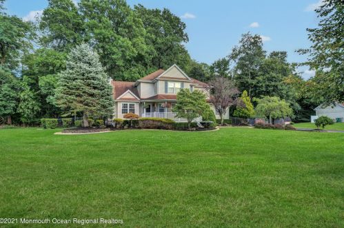 305 Bartley Rd, Jackson Twp NJ  08527-1166 exterior