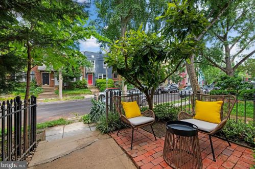 232 Warren St, Washington, DC 20002-6430