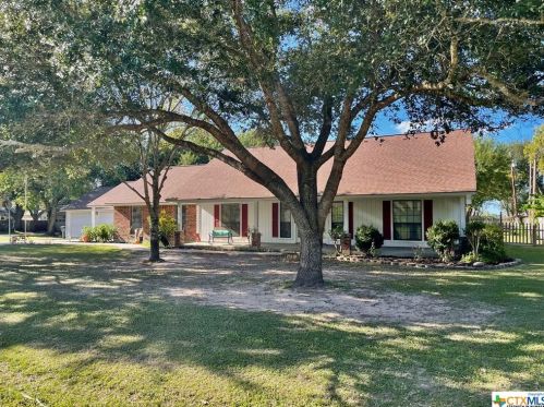 1004 Blyth Rd, Victoria, TX 77904-2796