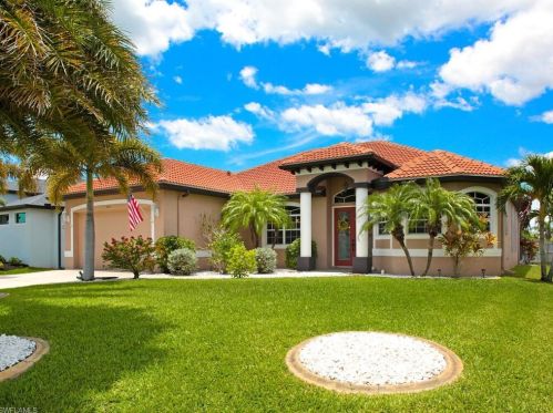 3801 2nd St, Cape Coral, FL 33991-7623
