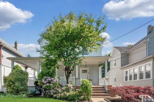 29 Niagara St, Dumont NJ  07628-3405 exterior