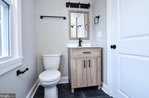 380 Ivy Mills Rd, Glen Mills PA  19342-1424 exterior