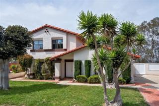 2855 Todd St, Oceanside, CA 92054-3737