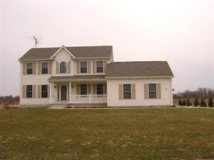 3305 Colleen Ter, Pendleton NY  14132-9299 exterior