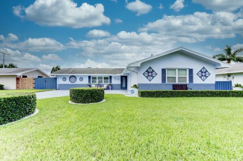 10135 Dogwood Ave, West Palm Beach, FL 33410-4767