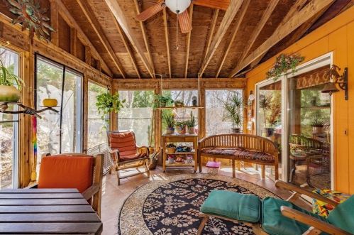 13 Stebbins Rd, Monson MA  01057-9407 exterior