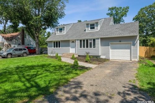 155 19th St, Huntington Station, NY 11746-2117