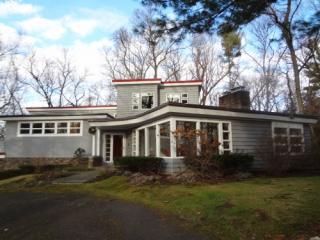 7 Hills Rd, Albany, NY 12211-1320
