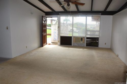 981116 Kaamilo St, Aiea, HI 96701-0030