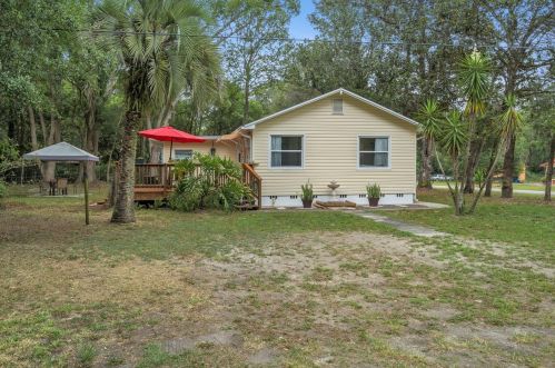 323 Lincoln Ave, Brooksville, FL 34604-7229