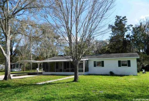 7011 218th St, Cross Creek, FL 32640-4005