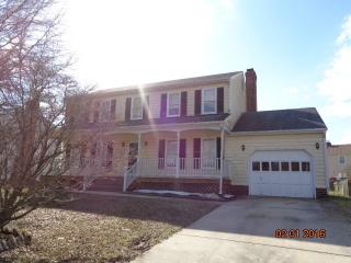 8327 Ironclad Dr, Mechanicsville VA  23111-4574 exterior