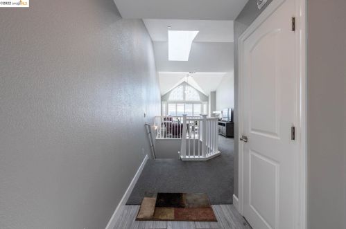 2049 Stonefield Ln, Santa Rosa, CA 95403-0952