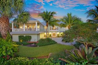 420 Casey Key Rd, Osprey, FL 34229-9775