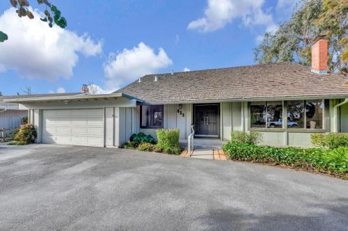 632 Ruisseau Francais Ave, Princeton By The Sea, CA 94019-1441