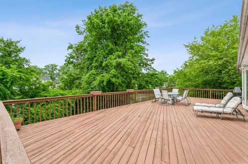1089 Fordham Ln, Woodsburgh NY  11598-1015 exterior