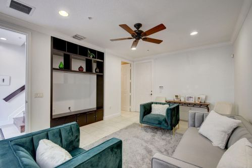 1315 Piazza Delle Pallottole, Boynton Beach FL  33426-8275 exterior