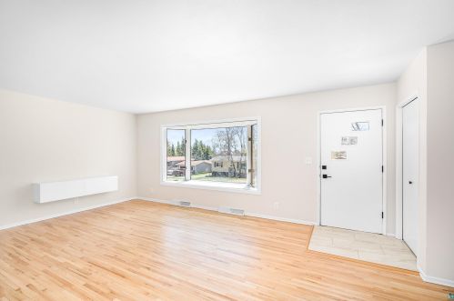 5307 Ivanhoe St, Duluth MN  55804-1141 exterior
