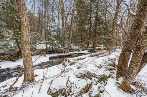 31 Cornish Tpke, Unity NH  03773-2300 exterior