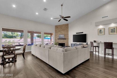 6435 Everett Dr, Scottsdale AZ  85254-2626 exterior