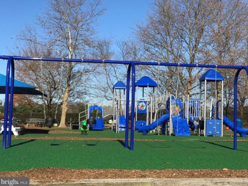 316 Centennial Dr, Blue Bell PA  19422-3219 exterior