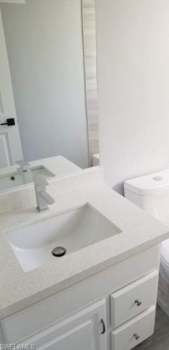 405 11 Pl, Cape Coral FL  33909-2122 exterior