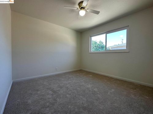 3705 Glacier Dr, West Pittsburg, CA 94565-5210
