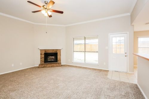 960 Carlin Ln, Burleson TX  76028-5192 exterior