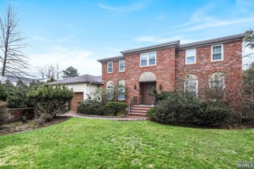 128 Hollywood Ave, Englewood, NJ 07632-2135
