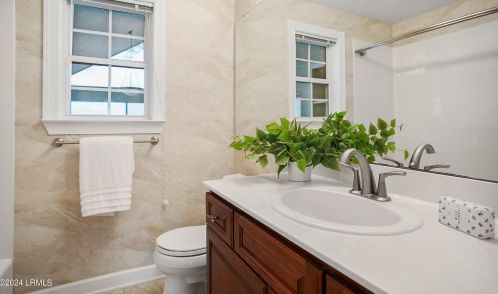 1089 Otter Cir, Beaufort SC  29902-5861 exterior