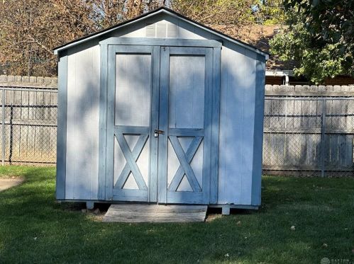 1004 Hazel Ave, Englewood OH 45322-2425 exterior