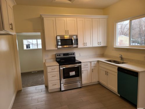 577 7th St, Ogden, UT 84404-5001