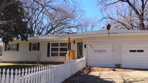 306 Warwick St, Angola, KS 67337-2623