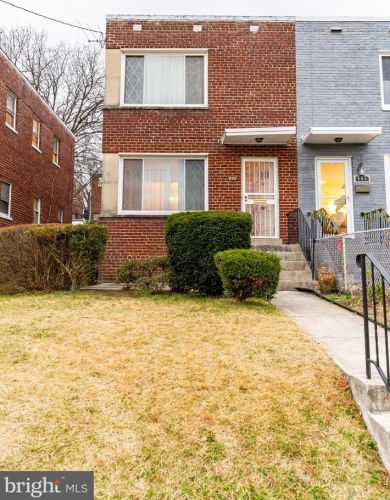 645 Jefferson St, Washington, DC 20011-2642