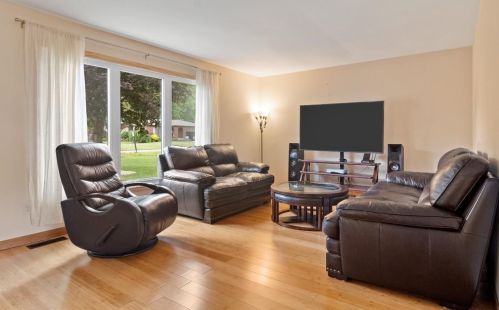 3229 Rustic Ln, Crown Point IN  46307-8913 exterior