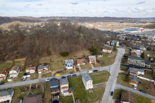 285 Patterson Ave, Bridgeville, PA 15017-1901