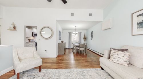 947 Montauk Ave, Islip Terrace NY  11752-1206 exterior