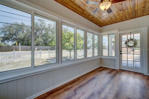 86 Anclote Rd, Tarpon Springs FL  34689-0070 exterior