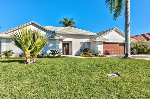 417 Flamingo Ave, Naples FL  34108-2108 exterior